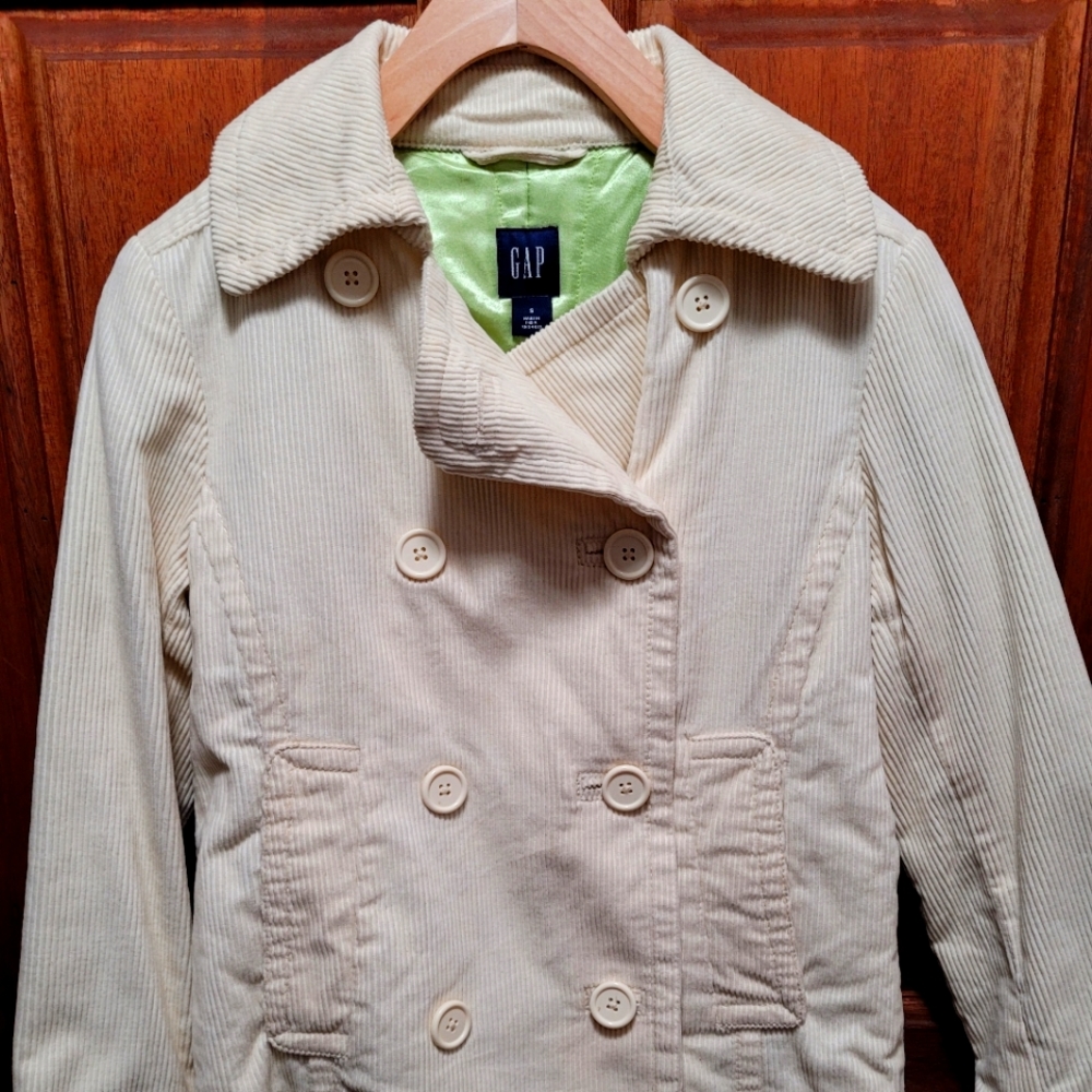 GAP light cream color corduroy jacket